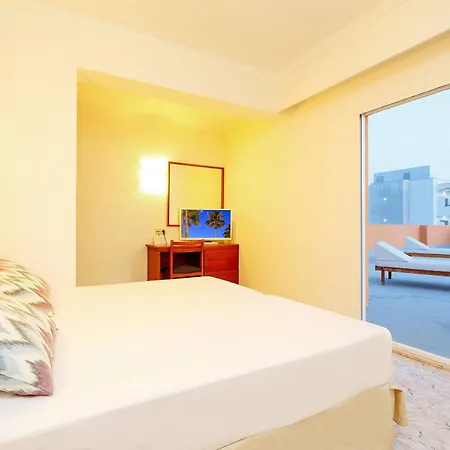Tent Capi Playa Hotell 3*